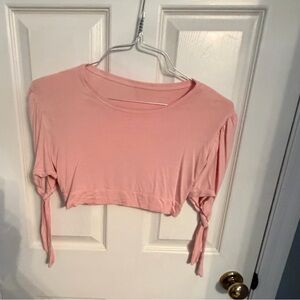 Halftee crop in dusty pink with tie sleeve detail in  XL